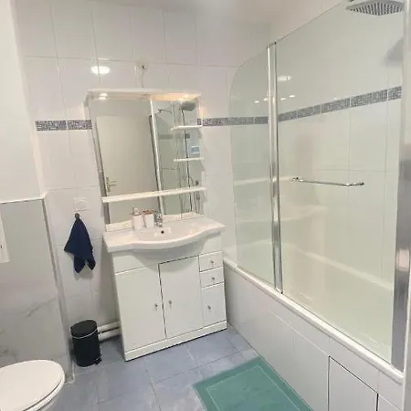Moderne Au Victor Hugo Appartement Les Mureaux